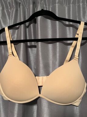 Wireless v-neck Everyday Smooth T-Shirt Bra - Nude